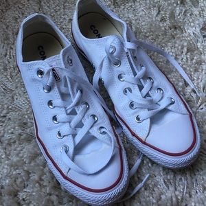 Converse (women’s size 9)